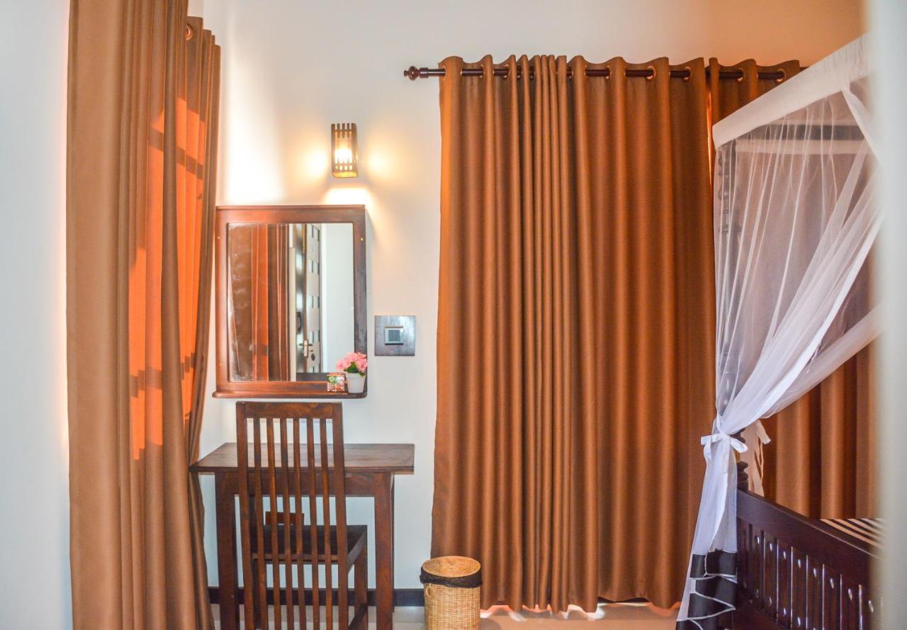 Janu Homestay Tangalle Eksteriør billede