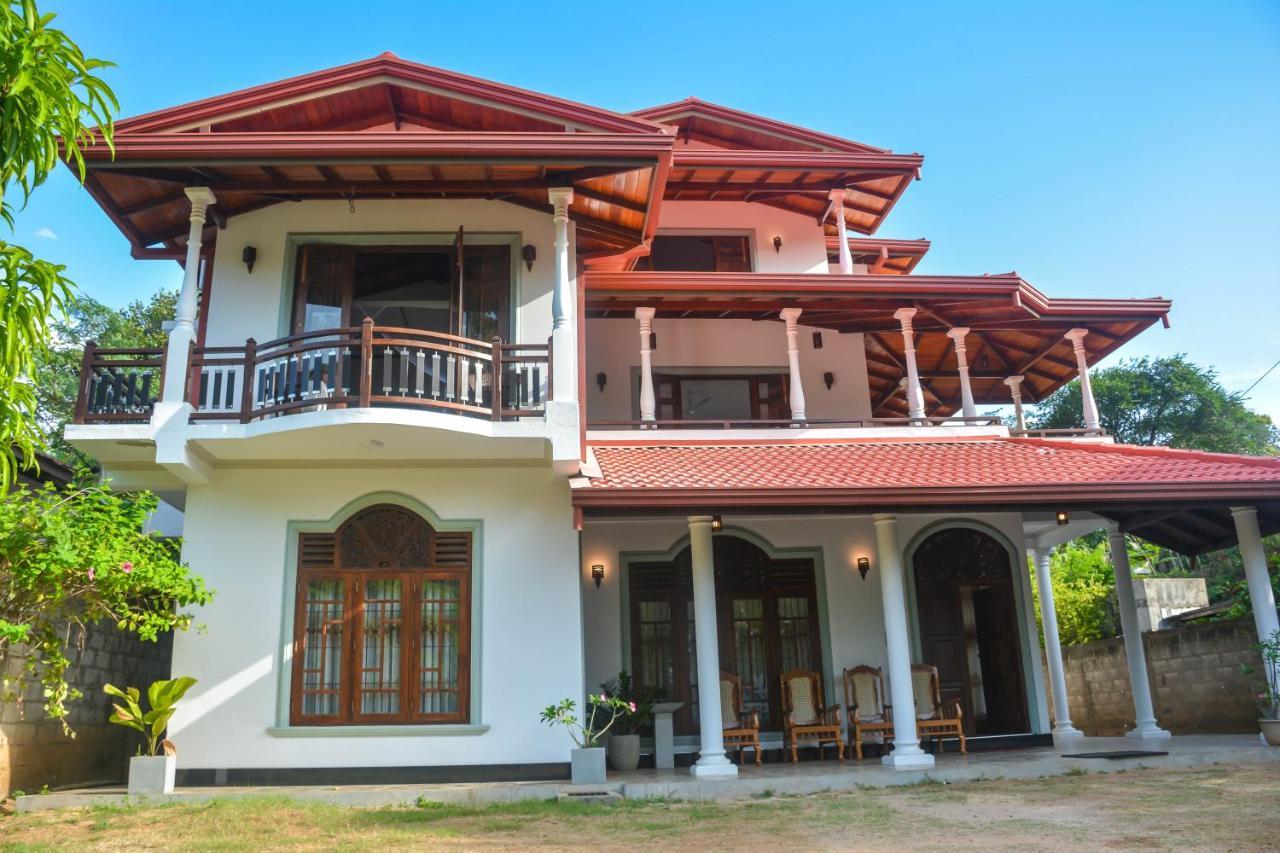 Janu Homestay Tangalle Eksteriør billede